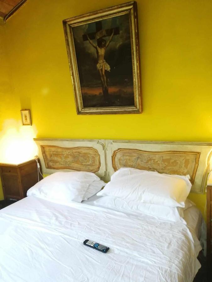 Beb Le Case Rosse Bed & Breakfast Verucchio Exterior photo